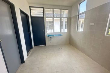 Pulau Indah ( Pulau Lumut )