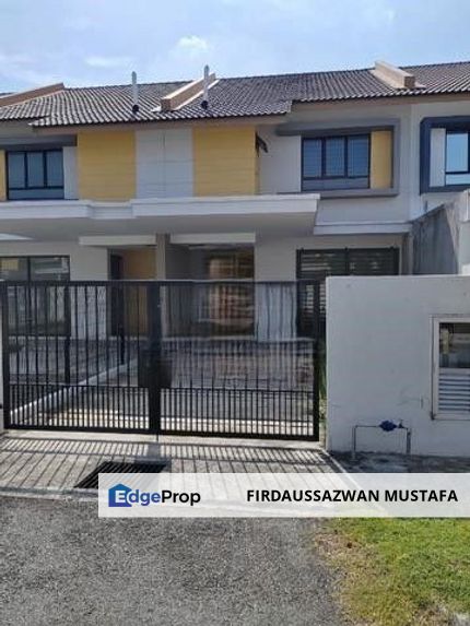 Double Storey Bandar Mahkota Banting, Selangor, Banting