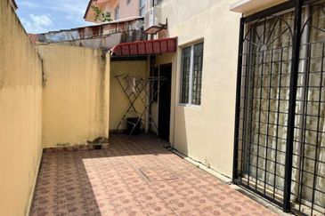 Jalan Garing Utama 2/10