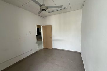 Pangsapuri Mutiara Subang