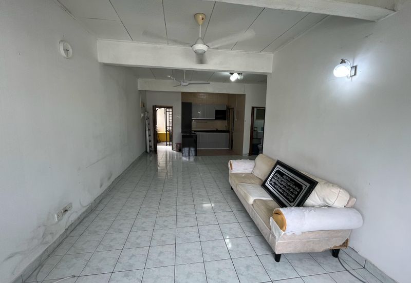 Pangsapuri Mutiara Subang