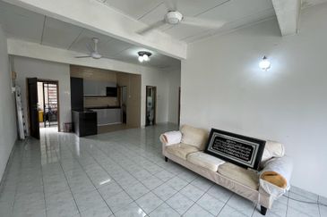 Pangsapuri Mutiara Subang