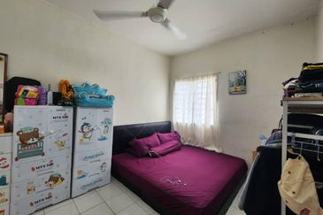 Residensi Bistaria, Ukay Bistari