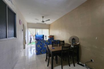 Residensi Bistaria, Ukay Bistari