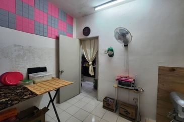 Residensi Bistaria, Ukay Bistari