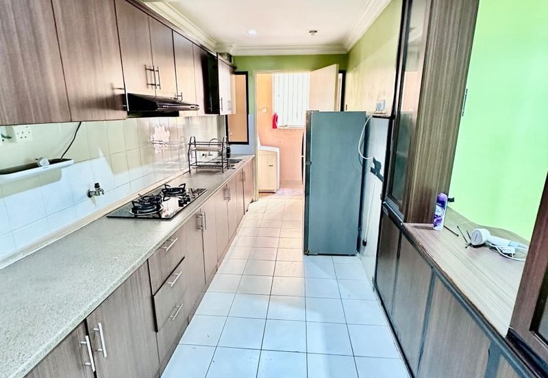 Putra Villa Kondominium