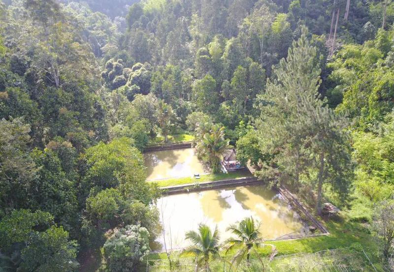 JALAN KAMPUNG JANDA BAIK