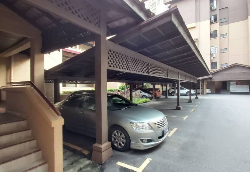 Kampung Warisan Condominium