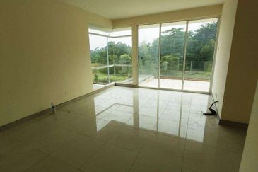 FREEHOLD Banglo Taman Bukit Kuang Perdana Near BRP