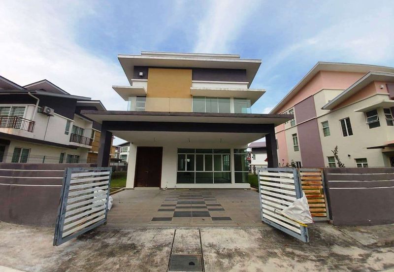 FREEHOLD Banglo Taman Bukit Kuang Perdana Near BRP