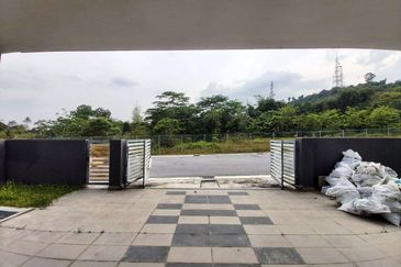 FREEHOLD Banglo Taman Bukit Kuang Perdana Near BRP