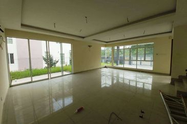 FREEHOLD Banglo Taman Bukit Kuang Perdana Near BRP