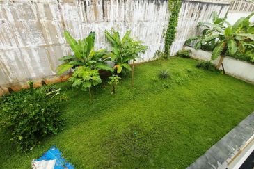 Kemensah Heights Freehold Spacious Bungalow