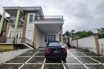 Kemensah Heights Freehold Spacious Bungalow