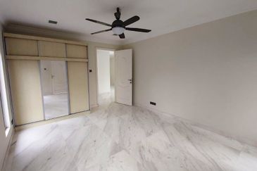 Kemensah Heights Freehold Spacious Bungalow