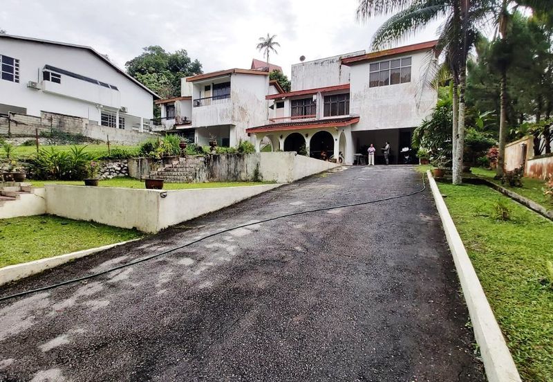 Taman Tun Abdul Razak Ampang Kuala Lumpur Spacious Big Bungalow