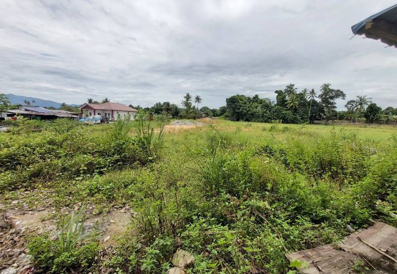 Beranang Selangor Tanah Tepi Jalan Freehold