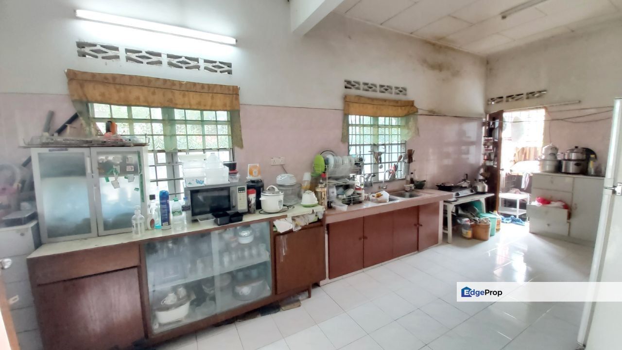 Bungalow Single Storey Sungai Kantan Kajang 14628 SQFT, Selangor, Kajang
