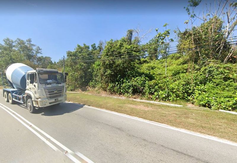 Development Land RM36 Tepi Jalan Salak Tinggi Dengkil Near Jenderam