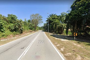 Development Land RM36 Tepi Jalan Salak Tinggi Dengkil Near Jenderam