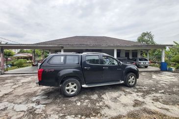 Kampung Sungai Kantan