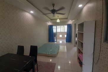 Residensi Bistaria, Ukay Bistari