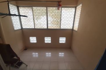 Residensi Bistaria, Ukay Bistari