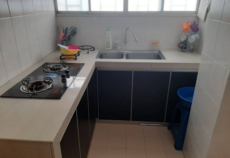 Residensi Bistaria, Ukay Bistari