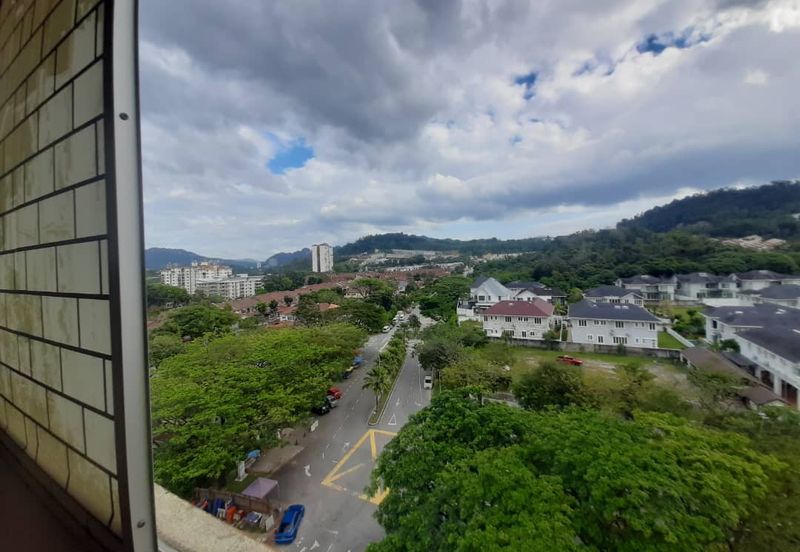 Residensi Bistaria, Ukay Bistari