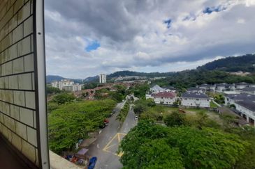 Residensi Bistaria, Ukay Bistari