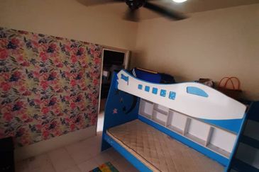 Residensi Bistaria, Ukay Bistari