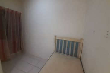 Residensi Bistaria, Ukay Bistari