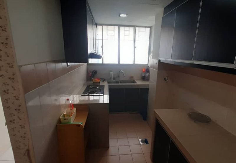 Residensi Bistaria, Ukay Bistari