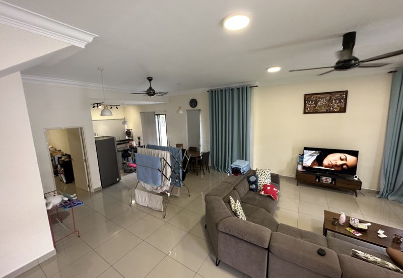 Monet Lily @ Sunsuria City