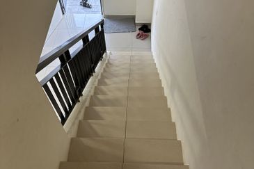 Monet Lily @ Sunsuria City