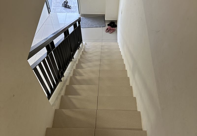 Monet Lily @ Sunsuria City