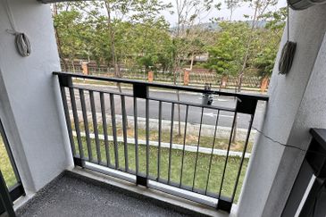 Monet Lily @ Sunsuria City