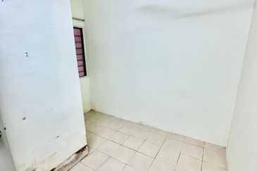 Residensi Bistaria, Ukay Bistari