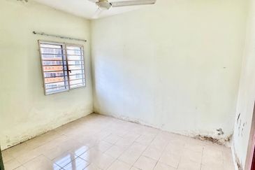 Residensi Bistaria, Ukay Bistari