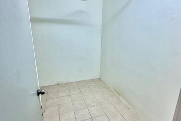 Residensi Bistaria, Ukay Bistari