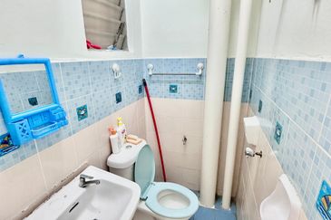 Residensi Bistaria, Ukay Bistari