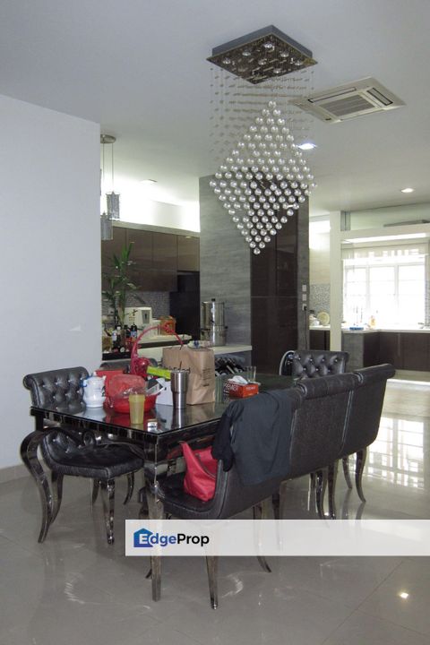 Taman Equine Bugalow at Pinggiran Putra, Selangor, Seri Kembangan