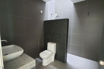 Jalan Bandar Putra Permai 4/2