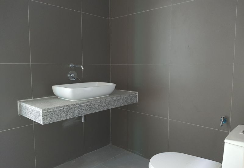 Jalan Bandar Putra Permai 4/2