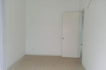 Jalan Bandar Putra Permai 4/2