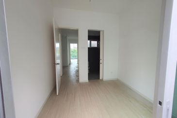 Jalan Bandar Putra Permai 4/2