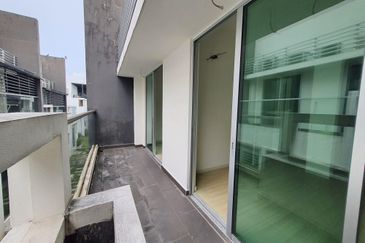 Jalan Bandar Putra Permai 4/2