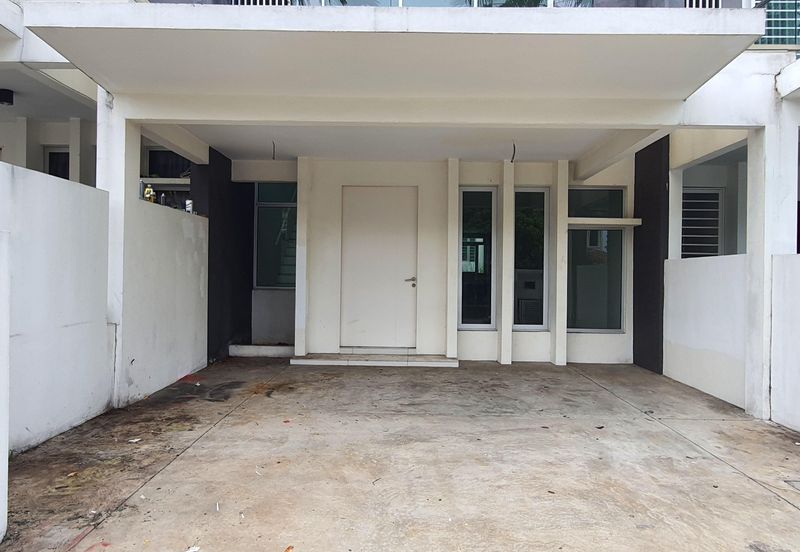 Jalan Bandar Putra Permai 4/2