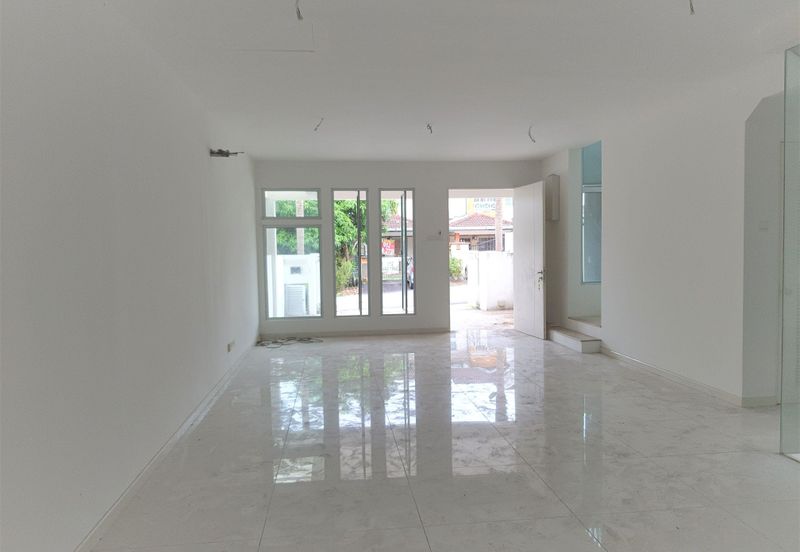 Jalan Bandar Putra Permai 4/2