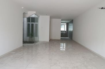 Jalan Bandar Putra Permai 4/2